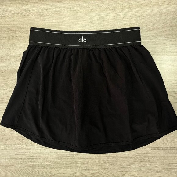 Black Alo Yoga Tennis Skirt - Picture 1 of 3